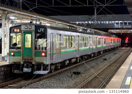 Tohoku Line 701 series out-of-service train (4 cars) 135114960