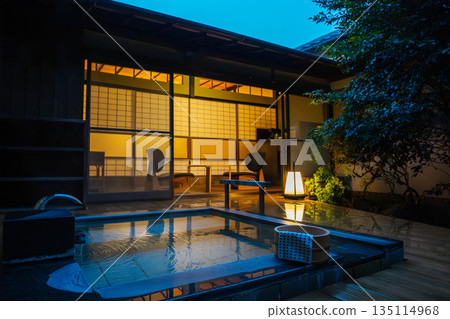 Open-air bath, hot spring, inn. Photography cooperation: Ito Ryokuyoku 135114968