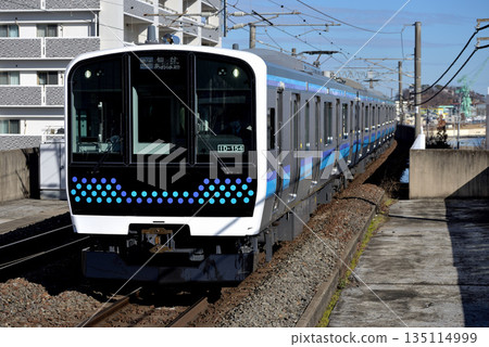 Four E131 series 800 series local trains running on the Senseki Line 135114999