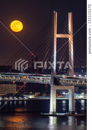 Yokohama Bay Bridge at moonrise, Kanagawa Prefecture Yokohama Bay Bridge at moonrise, Kanagawa Prefecture 135115278
