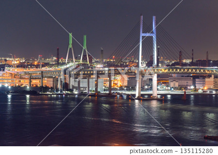 《神奈川縣》橫濱灣大橋夜景 135115280