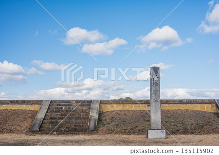 奈良市平城宮歷史公園、第二大極殿遺址 135115902