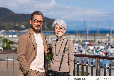 Senior couple traveling. Photo courtesy of Ito Marine Town Roadside Station. Senior couple traveling. Photo courtesy of Ito Marine Town Roadside Station. 135116522