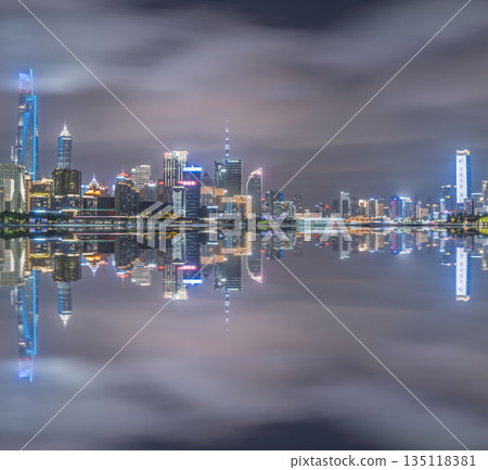 Night view of Lujiazui along the Huangpu River in Shanghai Night view of Lujiazui along the Huangpu River in Shanghai 135118381