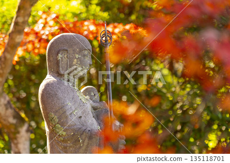 長岳寺,慈悲地藏菩薩,秋季,秋葉季 長岳寺,慈悲地藏菩薩,秋季,秋葉季 135118701