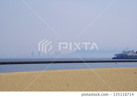 Marina Town Seaside Park, Island City and Tachibanayama from Umippi Beach Marina Town Seaside Park, Island City and Tachibanayama from Umippi Beach 135118714