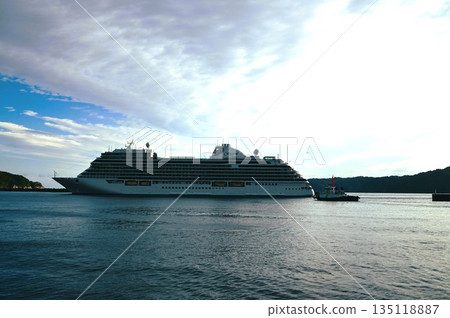 Seven Seas Explorer cruise ship Seven Seas Explorer cruise ship 135118887