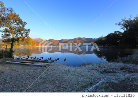 Autumn leaves at Urabandai Lake Sohara Autumn leaves at Urabandai Lake Sohara 135121826