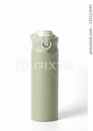 Water bottle, vacuum insulated mobile mug, white background 135123045