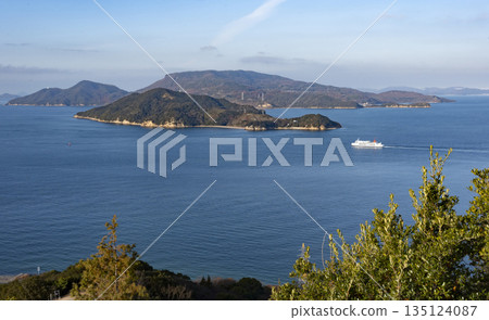 從小豆島看到的琴島和豐島 從小豆島看到的琴島和豐島 135124087
