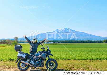 Mount Shari, wheat fields and motorcycles in Hokkaido 135129470