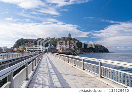 [神奈川縣] 江之島入口，清晨 135129480