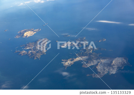 從空中俯瞰日本列島 從空中俯瞰日本列島 135133329