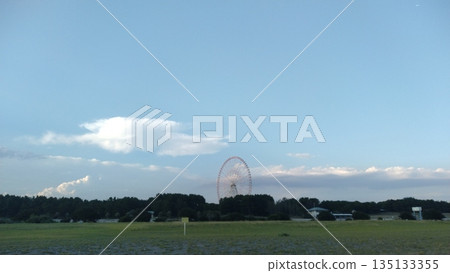 Kasai Seaside Park - The Ferris wheel seen from the Sea Breeze Square Kasai Seaside Park - The Ferris wheel seen from the Sea Breeze Square 135133355