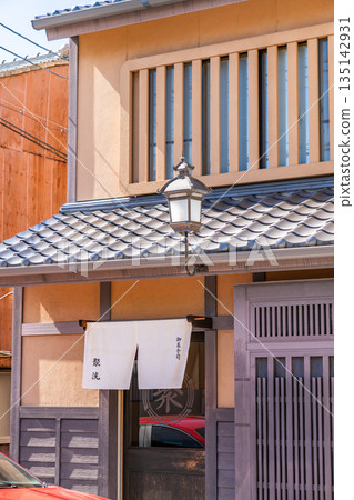 位於京都上京區筋橋町（大宮通）的京都老字號點心店“重子”，是一家日式點心店 135142931