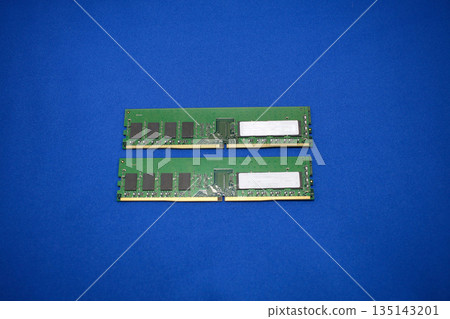Memory installed in a computer 135143201