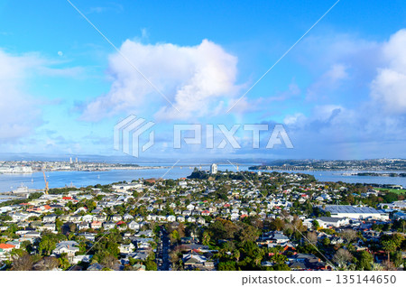 紐西蘭奧克蘭維多利亞山的優美景色 135144650