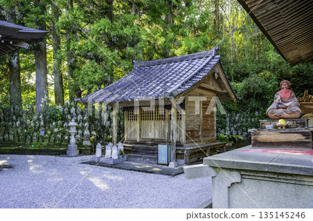 35th of the 88 Shikoku Temples: Jizo Hall, Seiryakuji Temple, Tosa City, Kochi Prefecture 35th of the 88 Shikoku Temples: Jizo Hall, Seiryakuji Temple, Tosa City, Kochi Prefecture 135145246