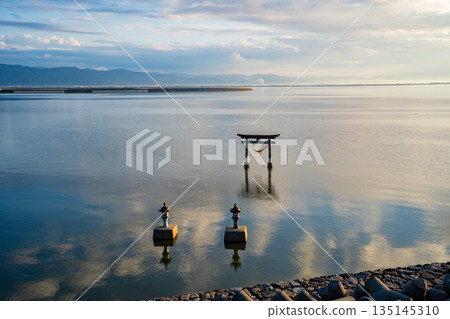 晚霞映照長劍神社（宇岐市）海門 135145310