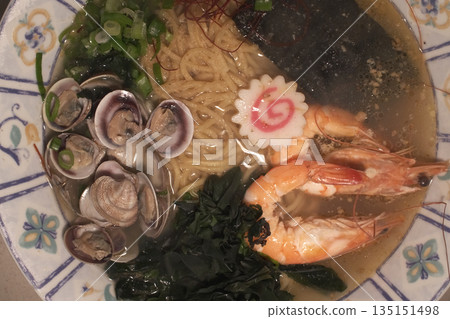 Steaming Hot Bowl of Traditional Japanese Ramen 135151498