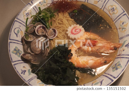 Steaming Hot Bowl of Traditional Japanese Ramen Steaming Hot Bowl of Traditional Japanese Ramen 135151502