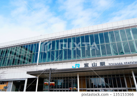 Toyama Station Toyama Station 135153366