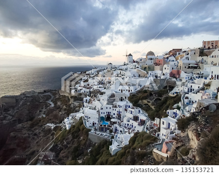 Sunset in Oia, Santorini, Greece Sunset in Oia, Santorini, Greece 135153721