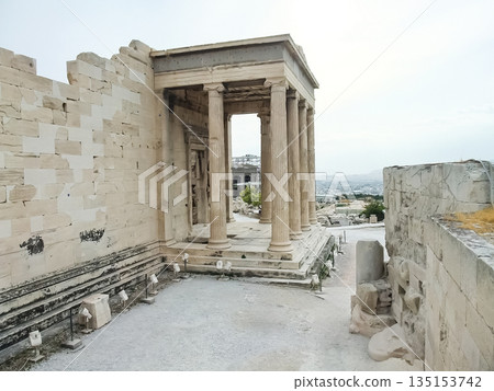 Side view of the Parthenon in Athens, Greece Side view of the Parthenon in Athens, Greece 135153742
