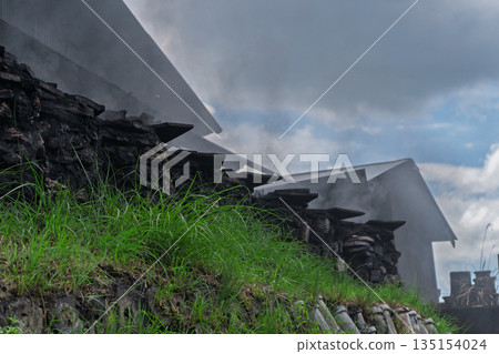 拍攝滋賀縣甲賀市陶器之鄉信樂町僅存的一座爬窯。 135154024