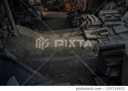 Photographing the only remaining climbing kiln in Shigaraki, a pottery town in Koka City, Shiga Prefecture Photographing the only remaining climbing kiln in Shigaraki, a pottery town in Koka City, Shiga Prefecture 135154032
