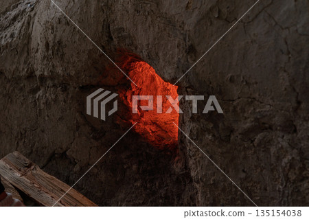 拍攝滋賀縣甲賀市陶器之鄉信樂町僅存的一座爬窯。 135154038