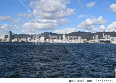 January 8, 2026 Kobe Port 135155659