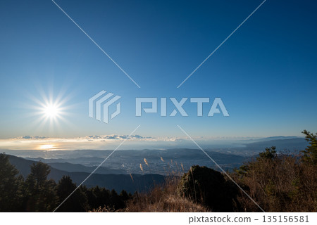 神奈川縣的戶之岳和丹澤岳 神奈川縣的戶之岳和丹澤岳 135156581