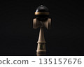 Kendama 135157676