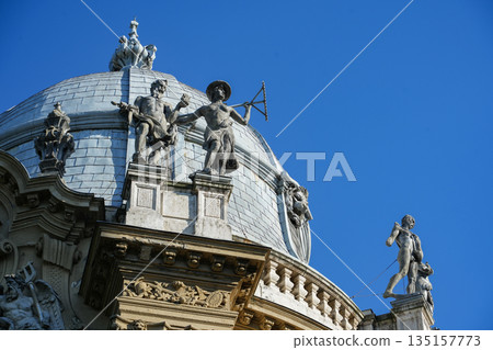 匈牙利_布達佩斯_沃伊達奇城堡 135157773