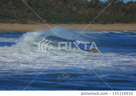 Surging waves 135158910