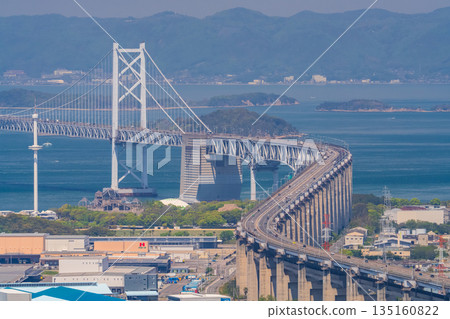 <Kagawa Prefecture> View of the cityscape and Aonoyama overlooking the Seto Ohashi Bridge <Kagawa Prefecture> View of the cityscape and Aonoyama overlooking the Seto Ohashi Bridge 135160822
