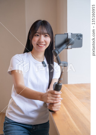Smartphone camera, gimbal, wireless microphone, streaming, video streaming, bust enhancement, soothing, older sister type, younger sister type Smartphone camera, gimbal, wireless microphone, streaming, video streaming, bust enhancement, soothing, older sister type, younger sister type 135160955