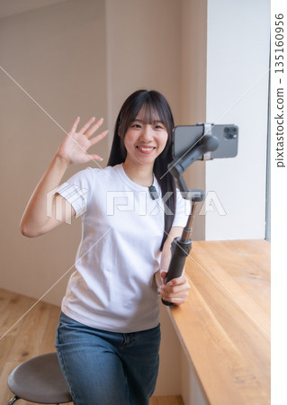 Smartphone camera, gimbal, wireless microphone, streaming, live streaming, bust enhancement, soothing, older sister type, younger sister type 135160956
