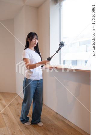 Broadcasting, Liver, Streamer, Video Distribution, Broadcaster, Female Broadcaster, Video Distribution Service, Video Sharing 135160961