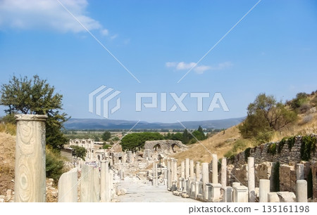Türkiye Ephesus Ruins: A Town Made of Stone 135161198