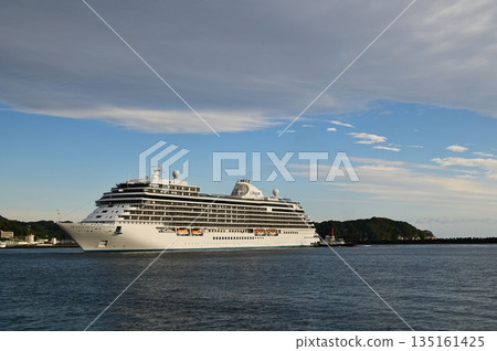 Seven Seas Explorer cruise ship Seven Seas Explorer cruise ship 135161425