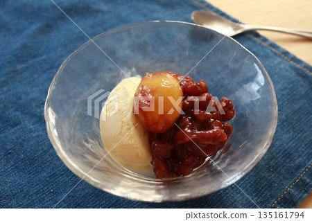 Chestnut zenzai and ice cream Chestnut zenzai and ice cream 135161794