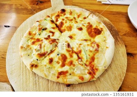 Pizza 135161931