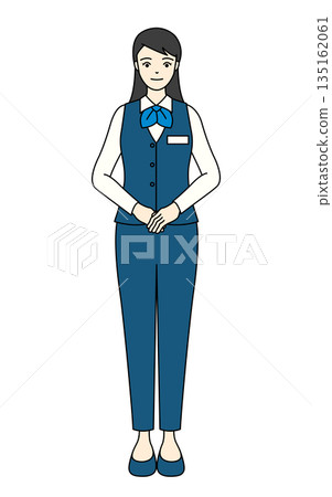 前台一位女士雙手交疊置於身前，鞠躬並禮貌地問候。 135162061