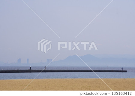 Marina Town Seaside Park, Island City and Tachibanayama from Umippi Beach Marina Town Seaside Park, Island City and Tachibanayama from Umippi Beach 135163412