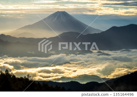 A sea of clouds and Mount Fuji seen from Kushigatakeyama Forest Road A sea of clouds and Mount Fuji seen from Kushigatakeyama Forest Road 135164496