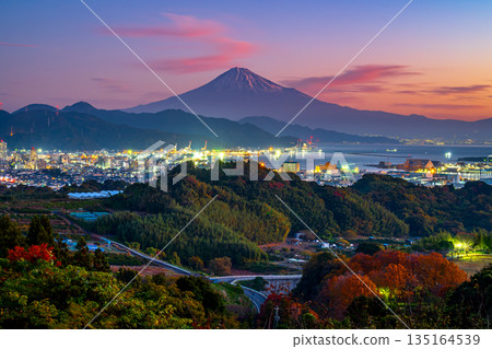 The morning sky and Mt. Fuji seen from Nihon-daira in autumn 135164539