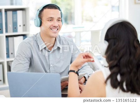 Conversation, happy man or woman live streaming podcast or online radio on social media broadcast together. Influencer host listening, teamwork or reporters talking, discussion or speaking of news Conversation, happy man or woman live streaming podcast or online radio on social media broadcast together. Influencer host listening, teamwork or reporters talking, discussion or speaking of news 135165122