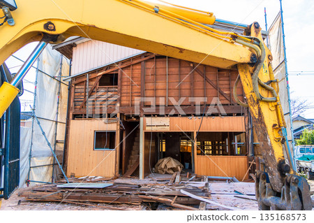 老木屋拆除現場 老木屋拆除現場 135168573